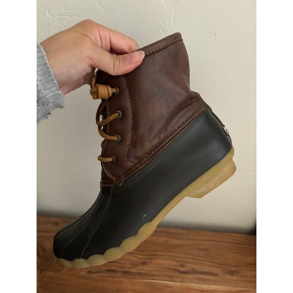 Sperry Shoes Women's 7.5 Saltwater Duck Boot Big Girls 7.5 Waterproof - Picture 9 of 10